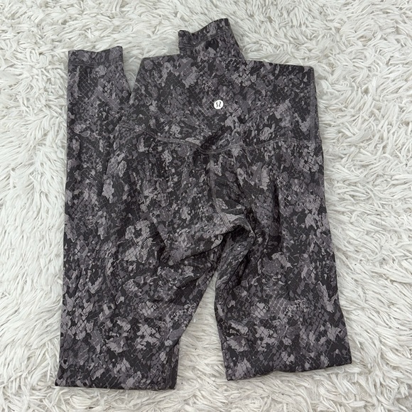 Lululemon Align High-Rise Pant 28" Hideaway Camo Lunar Rock Multi - Picture 3 of 5
